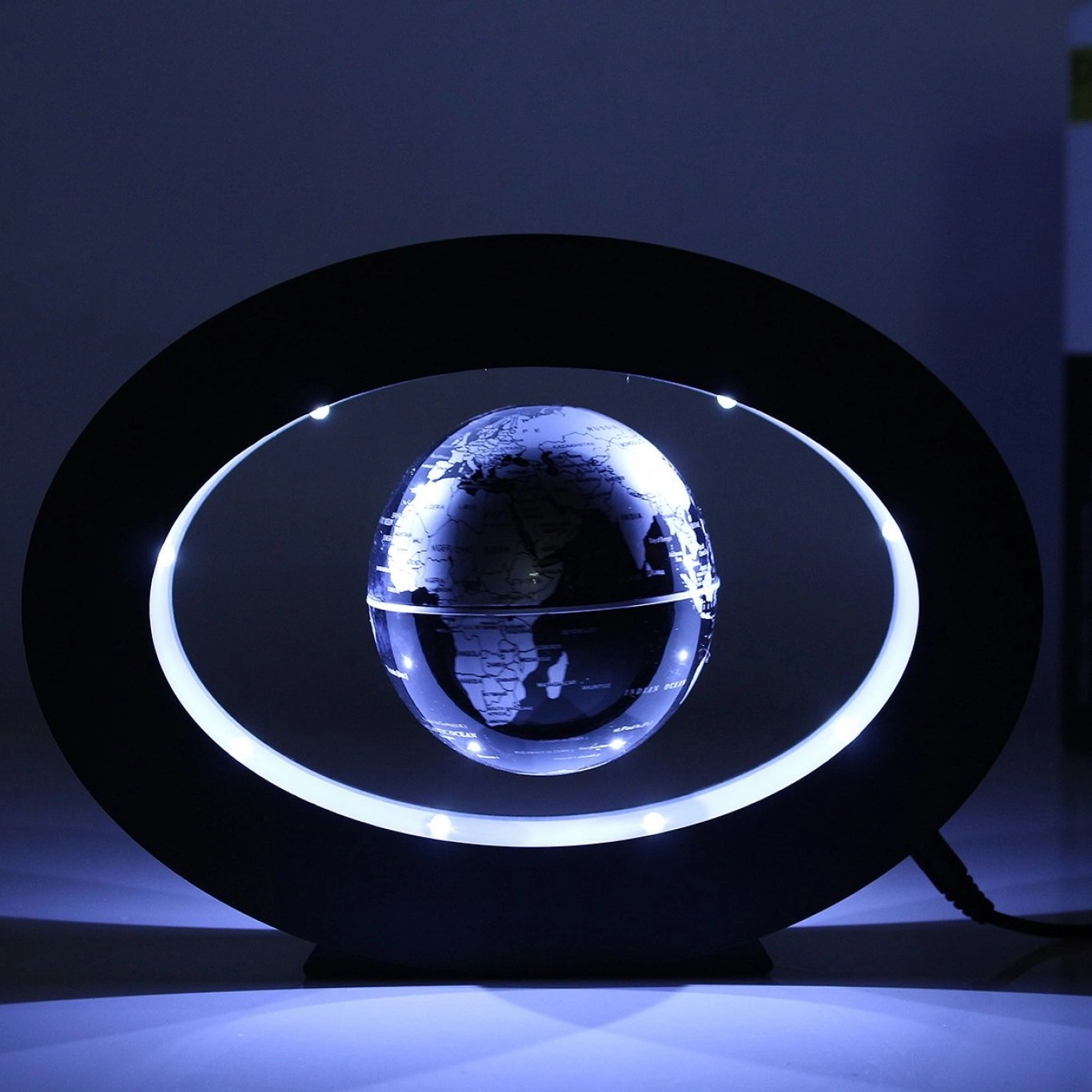 Μαγνητική Αιωρούμενη Περιστρεφόμενη Υδρόγειος Σφαίρα - Oval Magnetic Levitation Globe Μαγνητική Αιωρούμενη Περιστρεφόμενη Υδρόγειος Σφαίρα - Oval Magnetic Levitation Globe