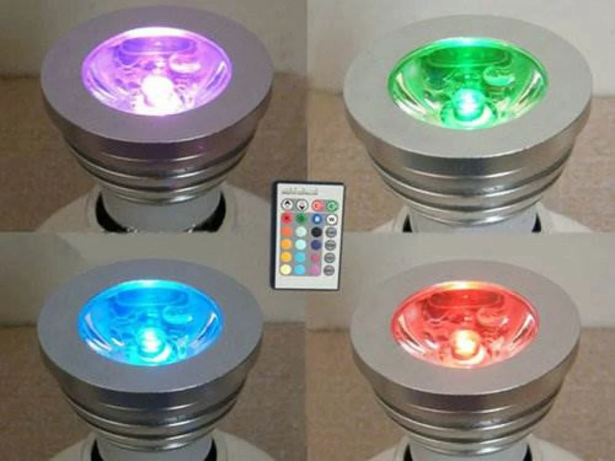 RGB Led Λάμπα E27 3Watt 140lm με Τηλεχειριστήριο και Εναλλαγή 16 Χρωμάτων