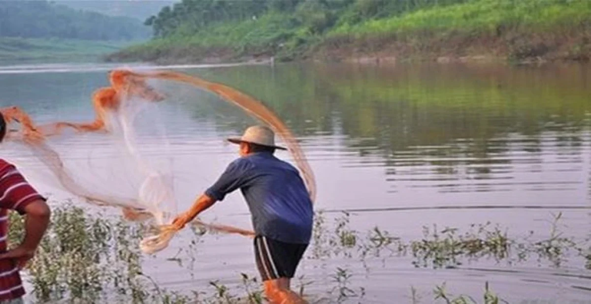 Πεζόβολο Αρματωμένο με Καφέ Δίχτυ Ψαρέματος Διαμέτρου 300cm