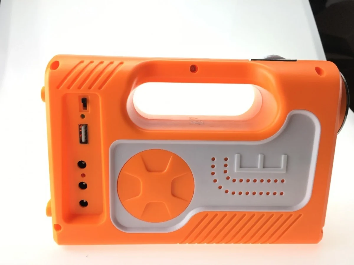 Μικρό Ηλιακό σύστημα Σπιτιού με Ηλιακό Πάνελ, 1+2 Λάμπες, Ραδιόφωνο, Σύστημα φόρτισης και Καλώδιο Φόρτισεις YJ-1905T