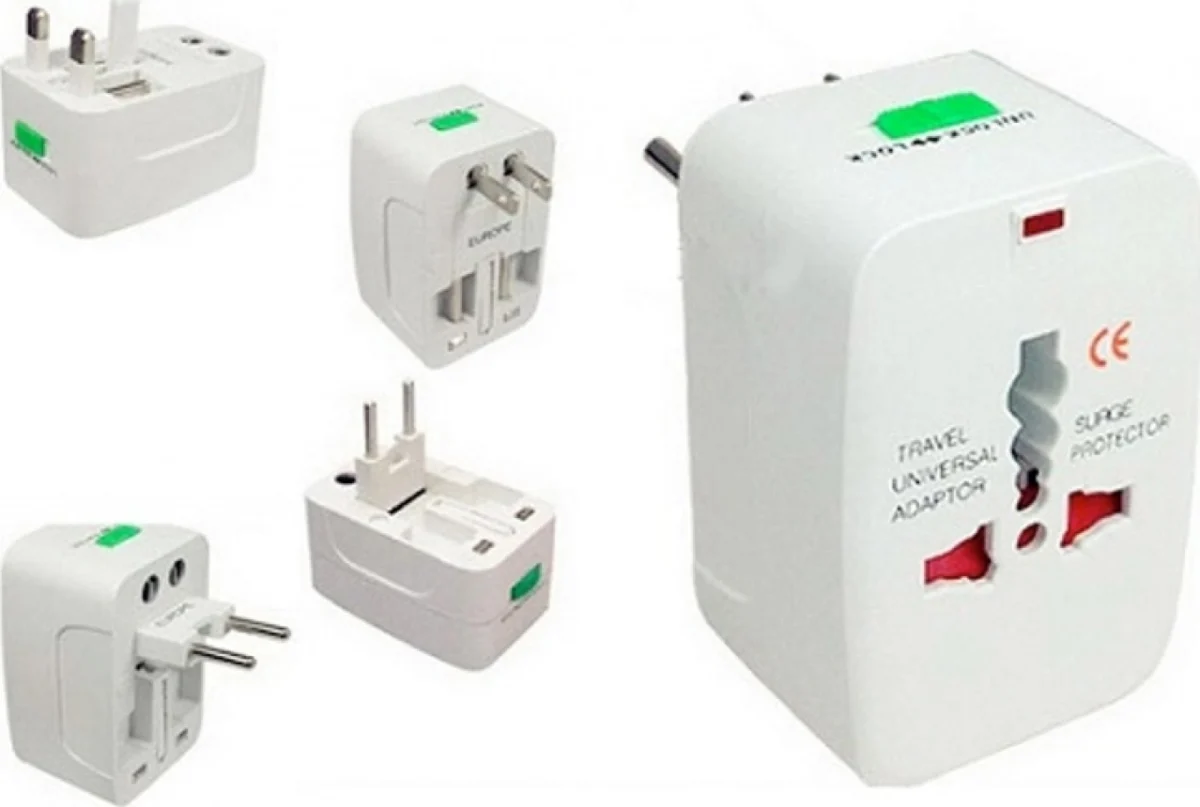 Ταξιδιωτικός Αντάπτορας Πρίζας Universal Travel Adaptor με Προστασία & 2 Θύρες USB