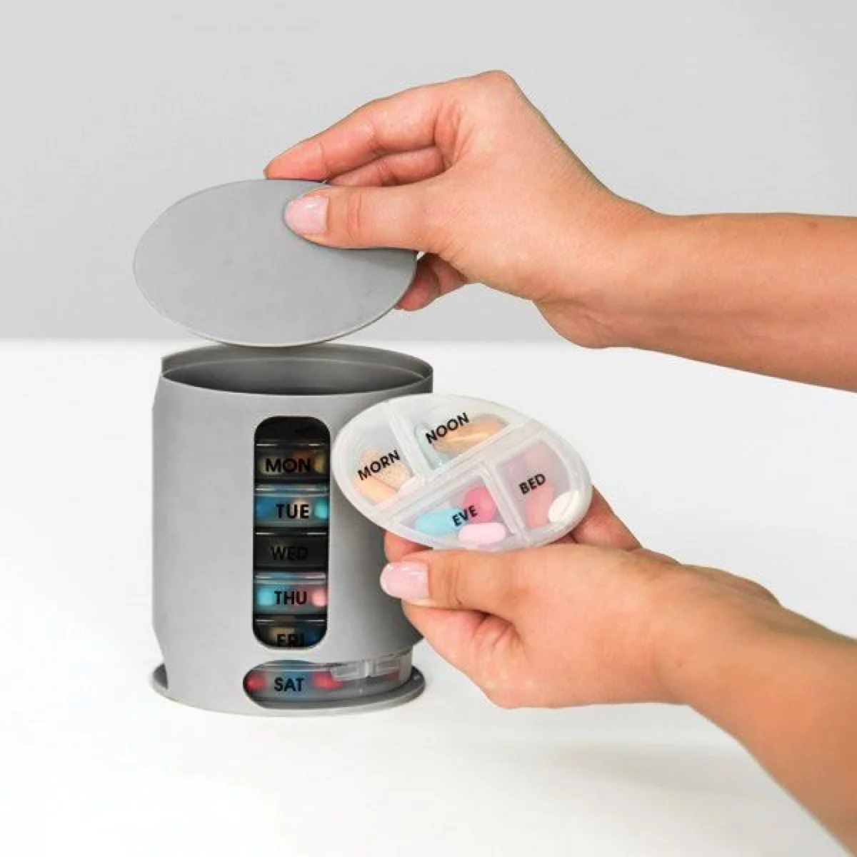 Οργανωτής Χαπιών με Αποσπώμενες Ημερήσιες Φορητές Θήκες Pill Pro