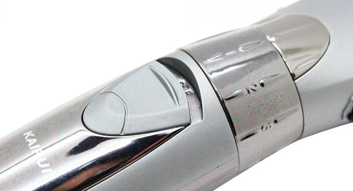 Αδιάβροχη Επαναφορτιζόμενη Κουρευτική Μηχανή με Ρυθμιζόμενο Μήκος Κοπής KAIRUI HC001