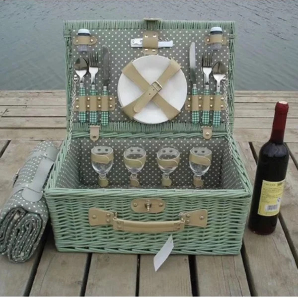 Ψάθινο Kαλάθι - Βαλιτσάκι Pic Nic με Yφασμάτινη Eπένδυση για Τέσσερα Άτομα 46x31x20cm