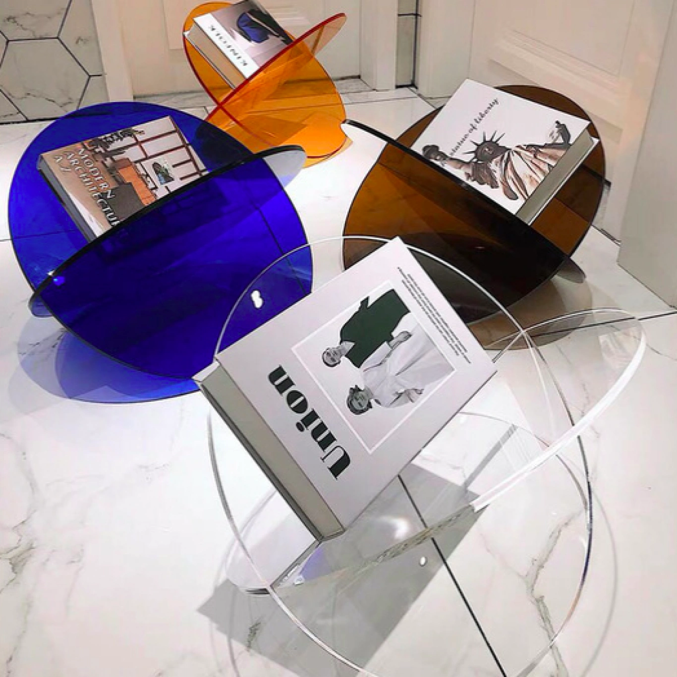 Διάφανη Διακοσμητική Θήκη - Βάση Περιοδικών & Εντύπων Ακρυλική Διάφανη Διακοσμητική Θήκη - Βάση Περιοδικών & Εντύπων Ακρυλική