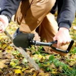 Mini Πτυσσόμενο Φτυάρι & Pick με Πριόνι & Λαβή - Πτυοσκάπανο Χειρός 58,5cm με Θήκη για την Ζώνη