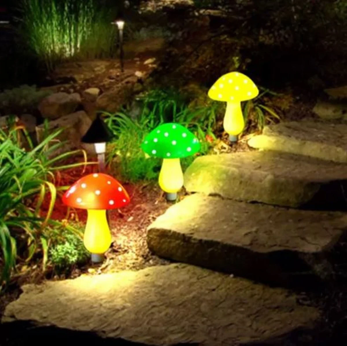 Ηλιακά Καρφωτά Φωτιστικά Led Μανιτάρια Εξωτερικού Χώρου Σετ 6 Τεμαχίων