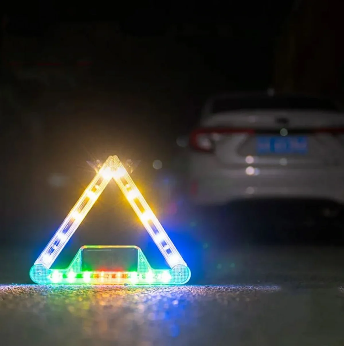 Ηλιακό Επαναφορτιζόμενο Τρίγωνο Εκτακτης Ανάγκης Y-973