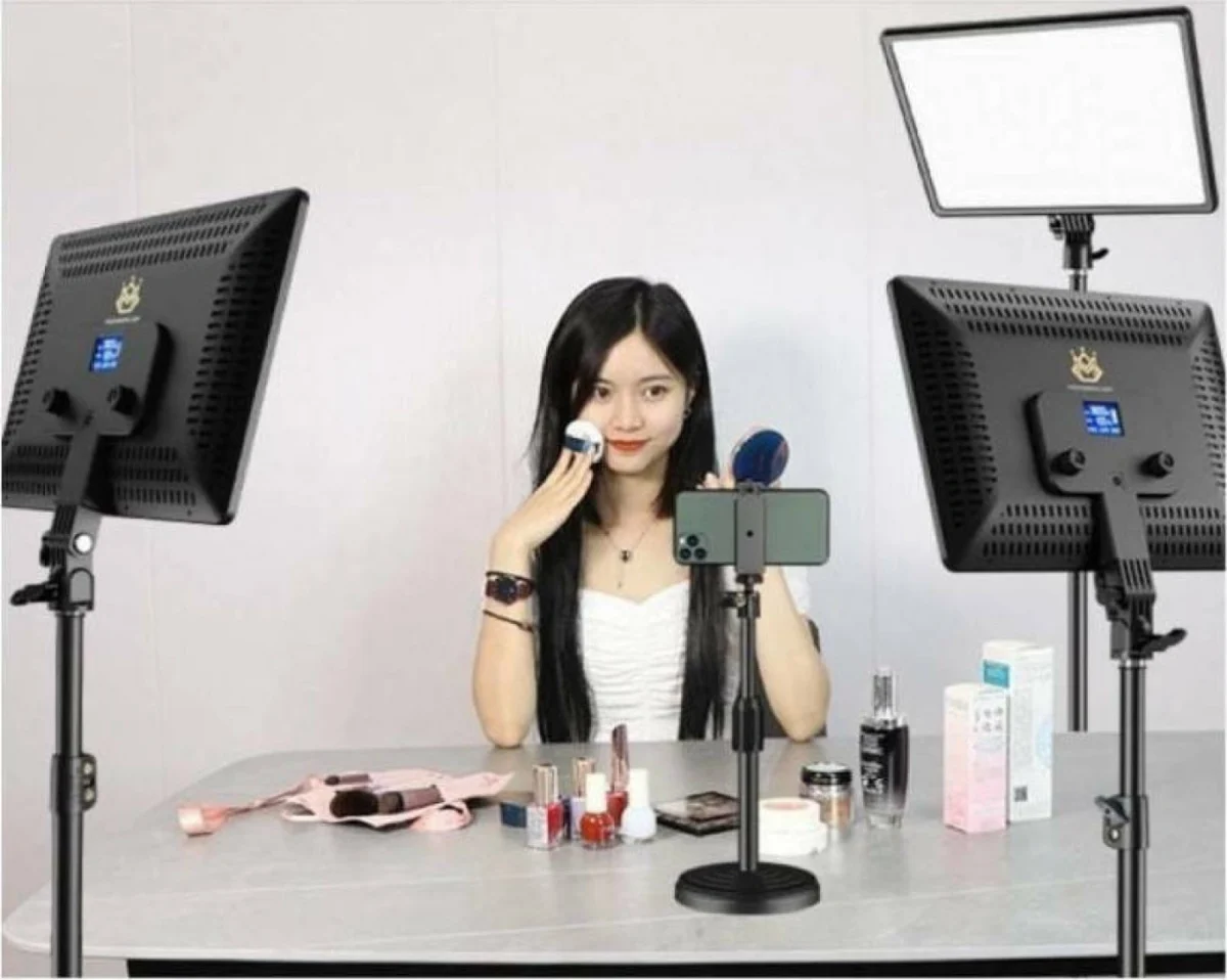 Επαγγελματικό Φωτογραφικό Φωτιστικό Σταντ A111 Led Photography Light 12W 3200-6000K