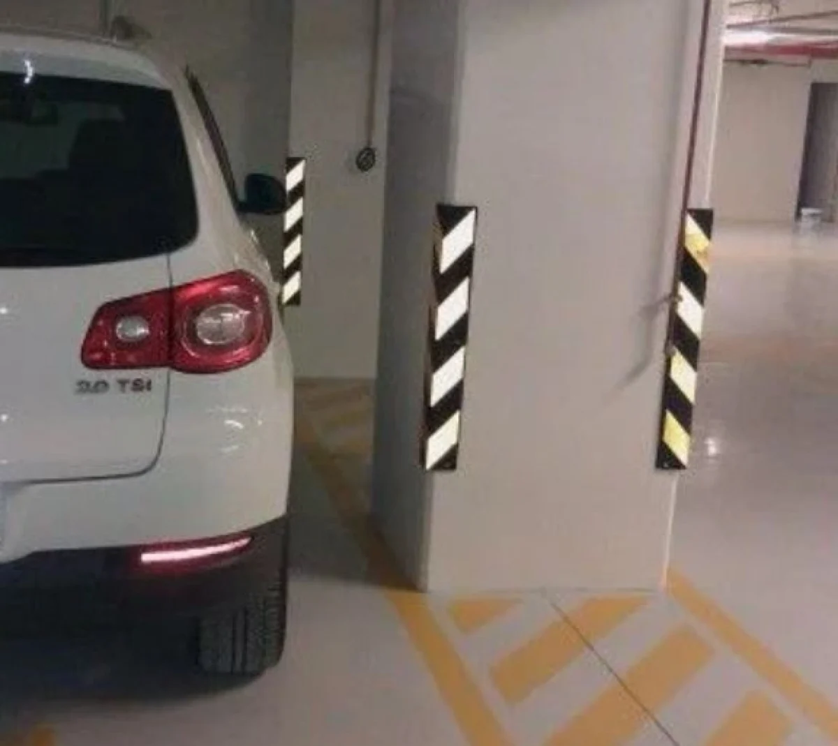 Γωνιά Προστασίας από Ελαστικό Στρογγυλεμένης Ακμής Πάχους 10mm