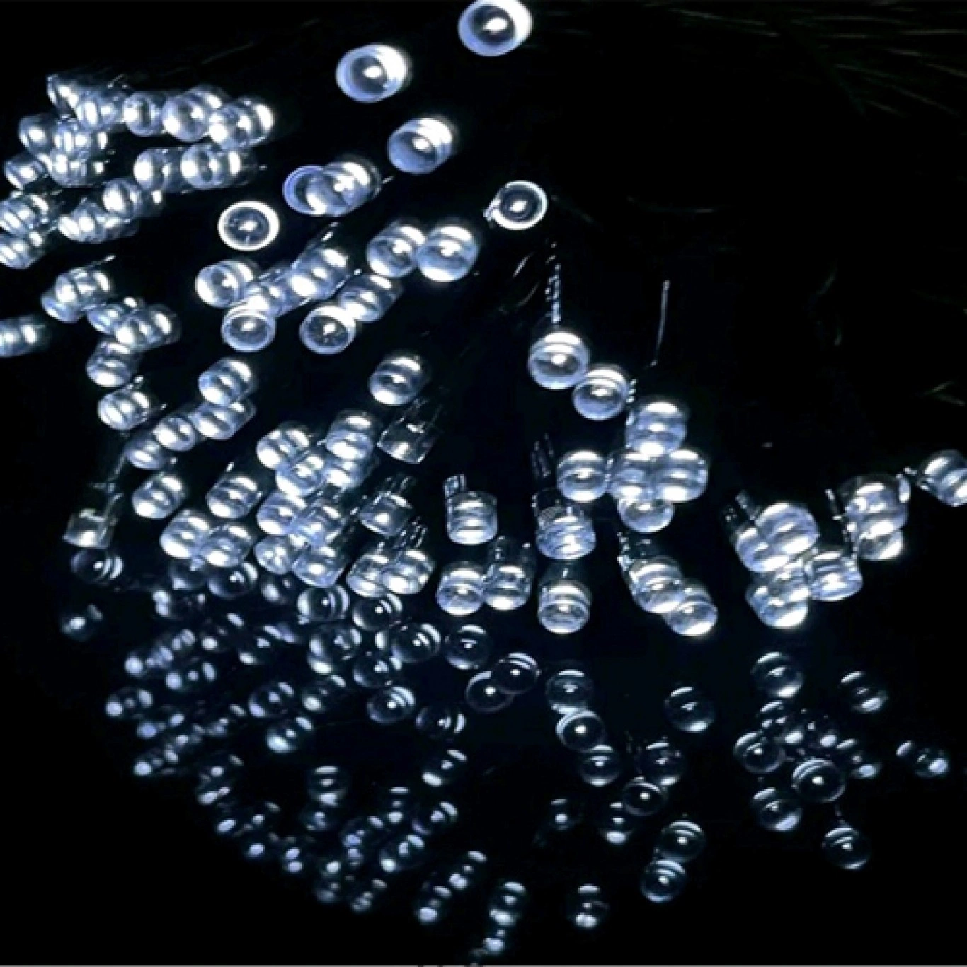 Ηλιακά Χριστουγεννιάτικα Λαμπάκια Ψυχρού Λευκού Φωτισμού 200 LED - 20m με Φωτοβολταϊκό Πάνελ Ηλιακά Χριστουγεννιάτικα Λαμπάκια Ψυχρού Λευκού Φωτισμού 200 LED - 20m με Φωτοβολταϊκό Πάνελ