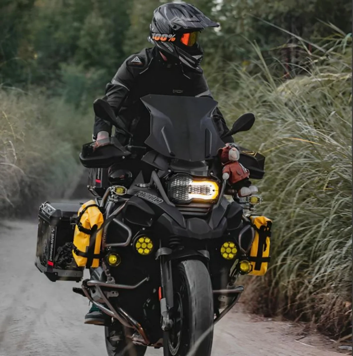 Αδιάβροχος PVC Roll Top Σάκος Μοτοσυκλέτας 66 L, Τσάντα Μηχανής με Λάστιχα & Ιμάντα Ώμου, Ανακλαστικές Λωρίδες