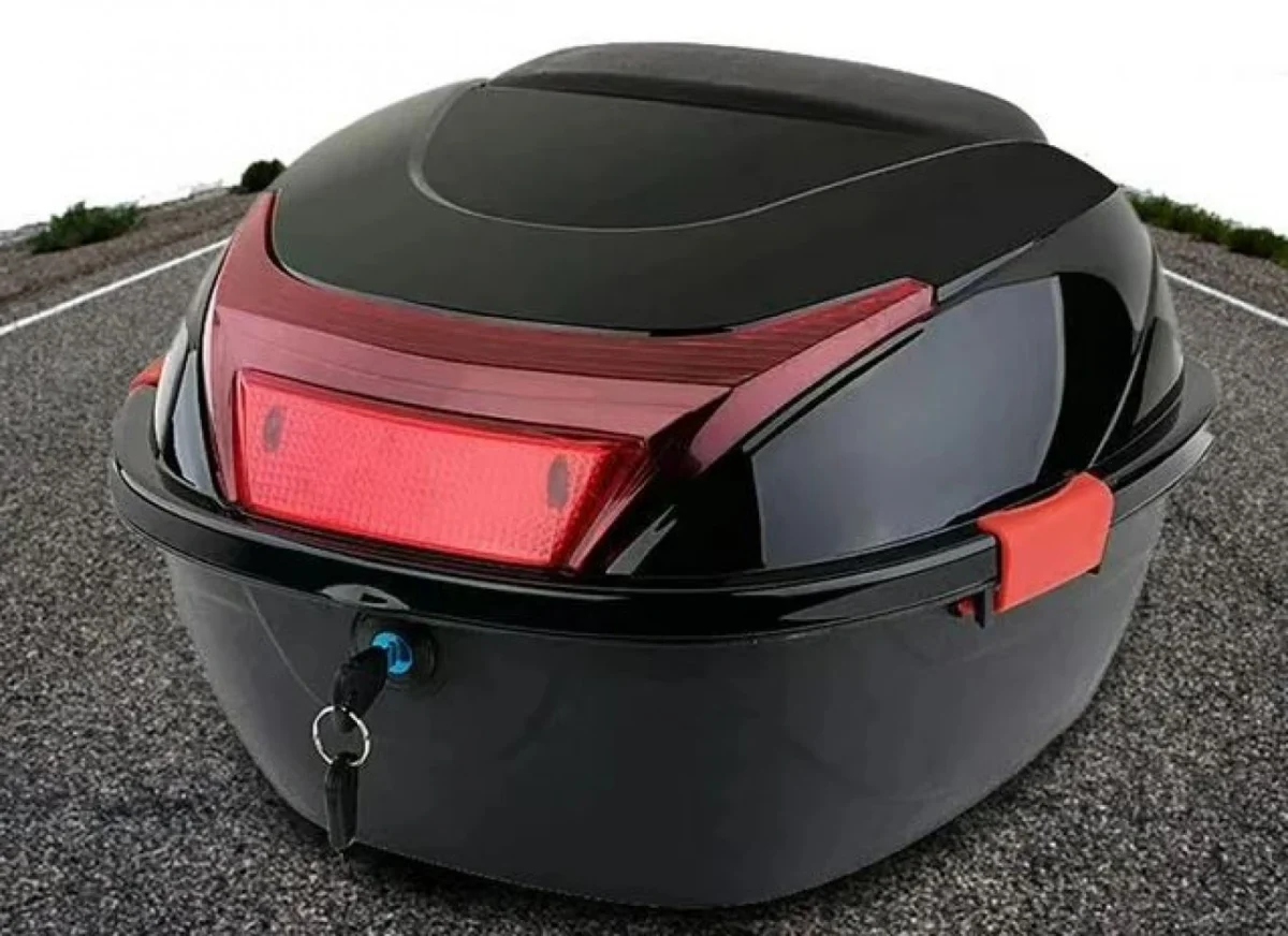 Μπαγκαζιέρα Μοτοσυκλέτας 28Lt με Ανακλαστικες Επιφάνειες