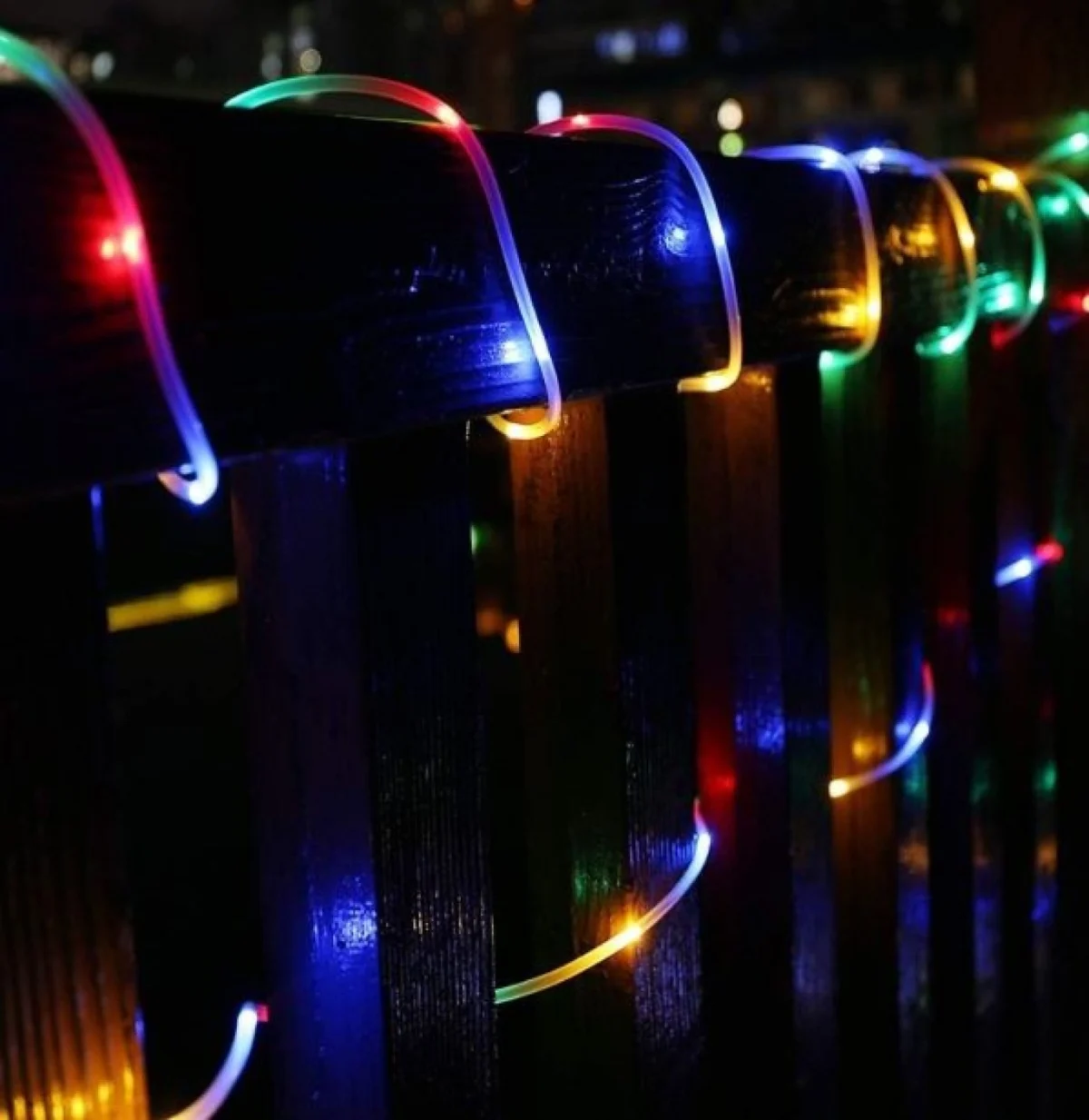 Χριστουγεννιάτικα Λαμπάκια σε Φωτοσωλήνα 200 LED - 10m + 3m Καλώδιο με Πολύχρωμο Φωτισμό και 8 Προγράμματα - Xmasfest