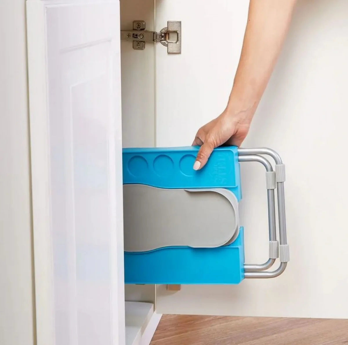 Κιτ Στήριξης Ποδιών για Πεντικιούρ με Ανεμιστήρα & Μεγεθυντικό Φακό LED