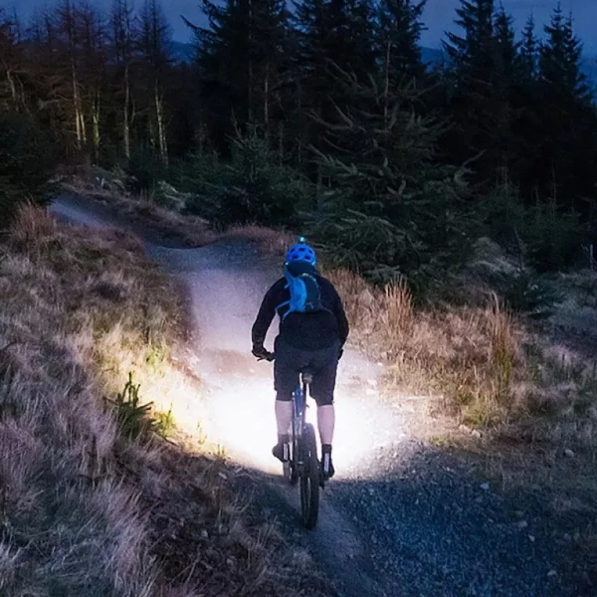 AB-Z1018 Αδιάβροχος Επαναφορτιζόμενος Φακός Κεφαλής με 9 Super Bright LED και 4 Λειτουργίες Φωτισμού