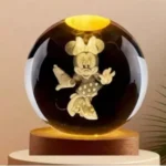 Minnie Mouse Φωτιστικό Κρυστάλλινη Σφαίρα 8cm Χαραγμένη Εσωτερικά με Λέιζερ