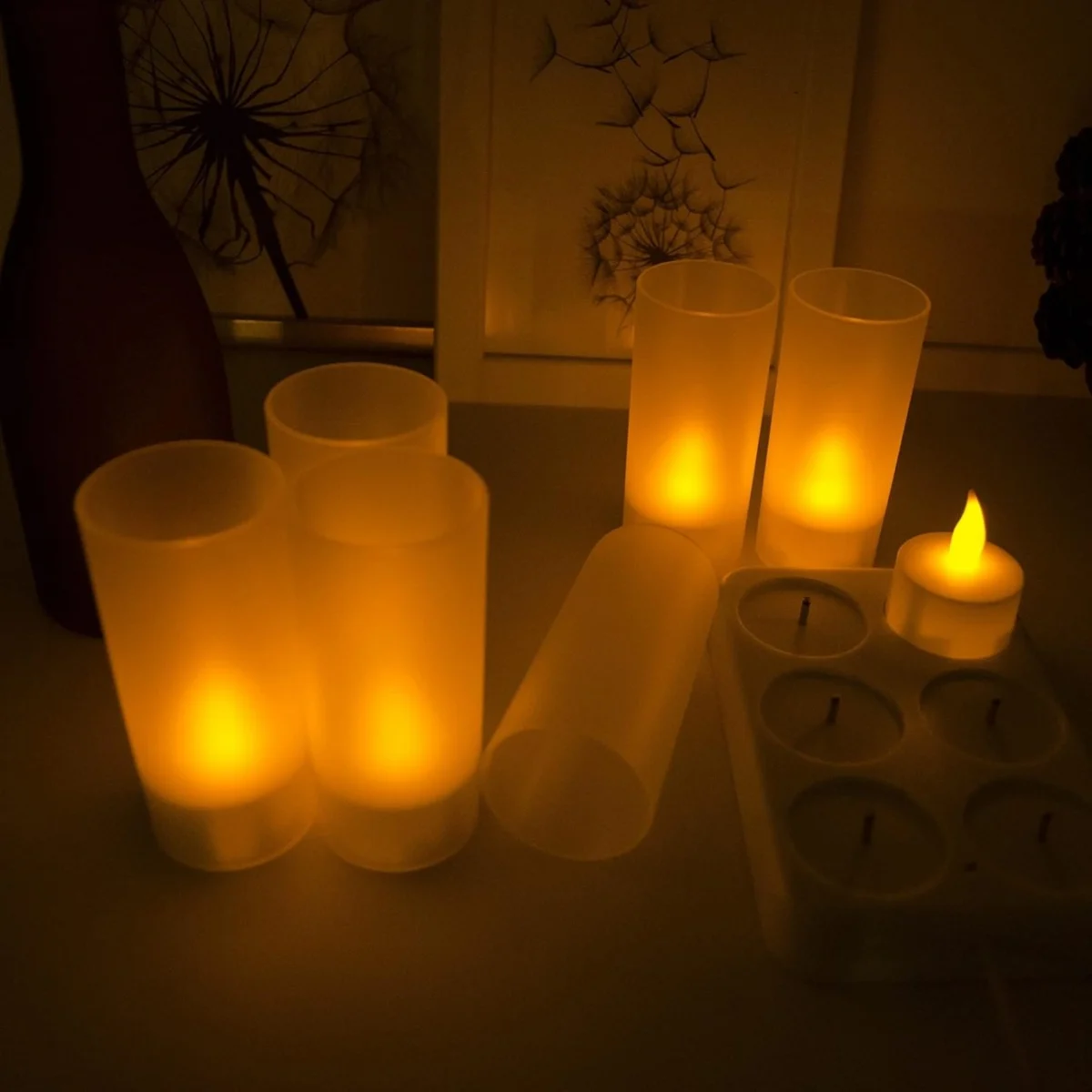 Σετ 6 Τεμαχίων Επαναφορτιζόμενα Κεριά Θερμού Φωτισμού με Εφέ Φλόγας και Βάση Φόρτισης