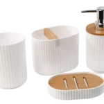 Σετ Μπάνιου με Ξύλινες Λεπτομέρειες