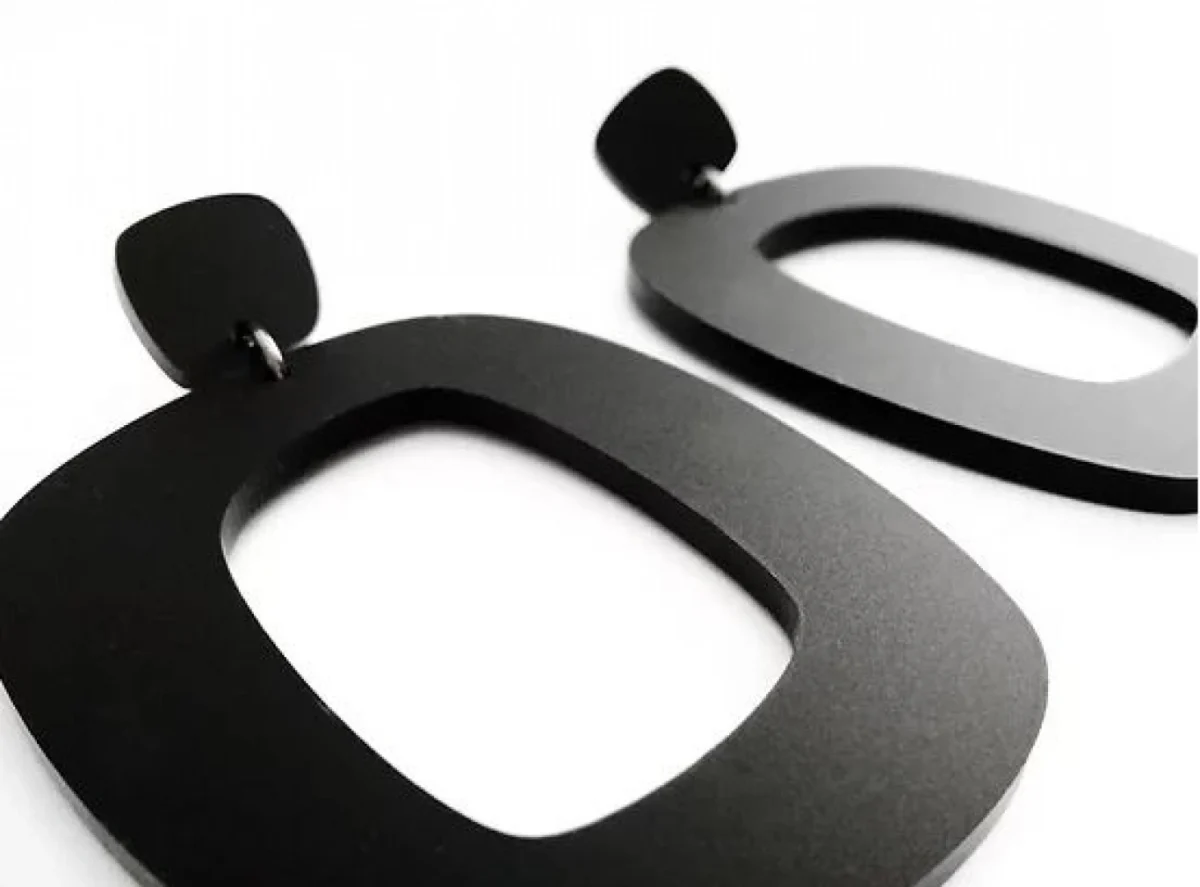 Κρεμαστά Σκουλαρίκια Dion από Plexiglass με Επαργυρωμένα Μεταλλικά Στοιχεία.