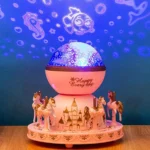 Παιδικό Διακοσμητικό Φωτιστικό Projector με Προβολή Αστεριών & Μουσική Ροζ Καρουζέλ